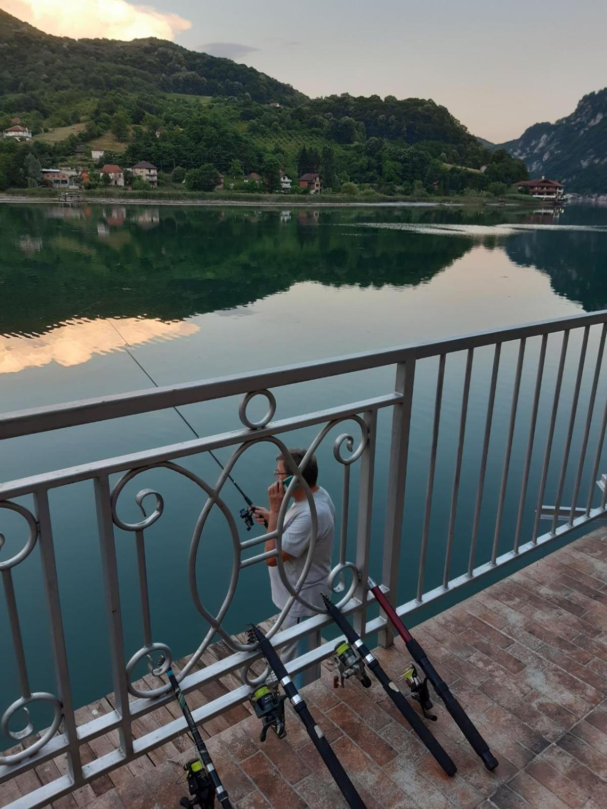 Vila Oaza - Zvornicko Jezero Zvornik Extérieur photo