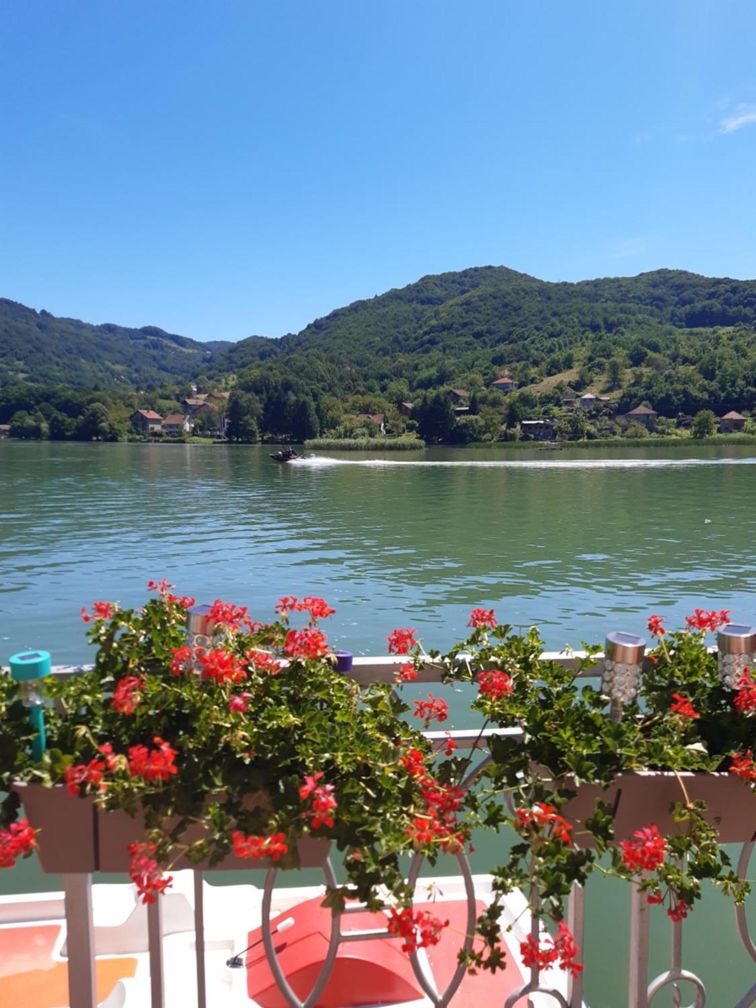 Vila Oaza - Zvornicko Jezero Zvornik Extérieur photo